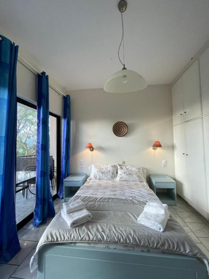 Tersanas Beach Apartments Chorafakia Bagian luar foto