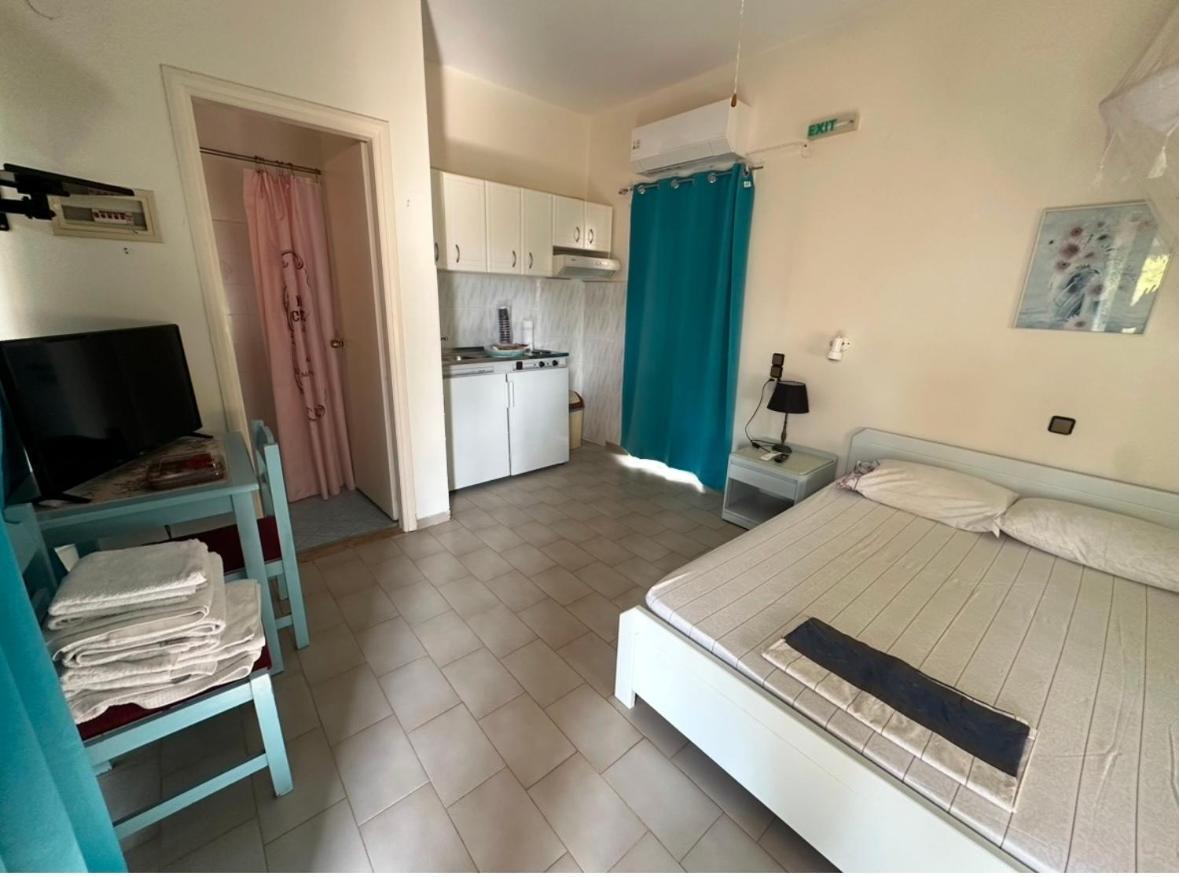 Tersanas Beach Apartments Chorafakia Bagian luar foto